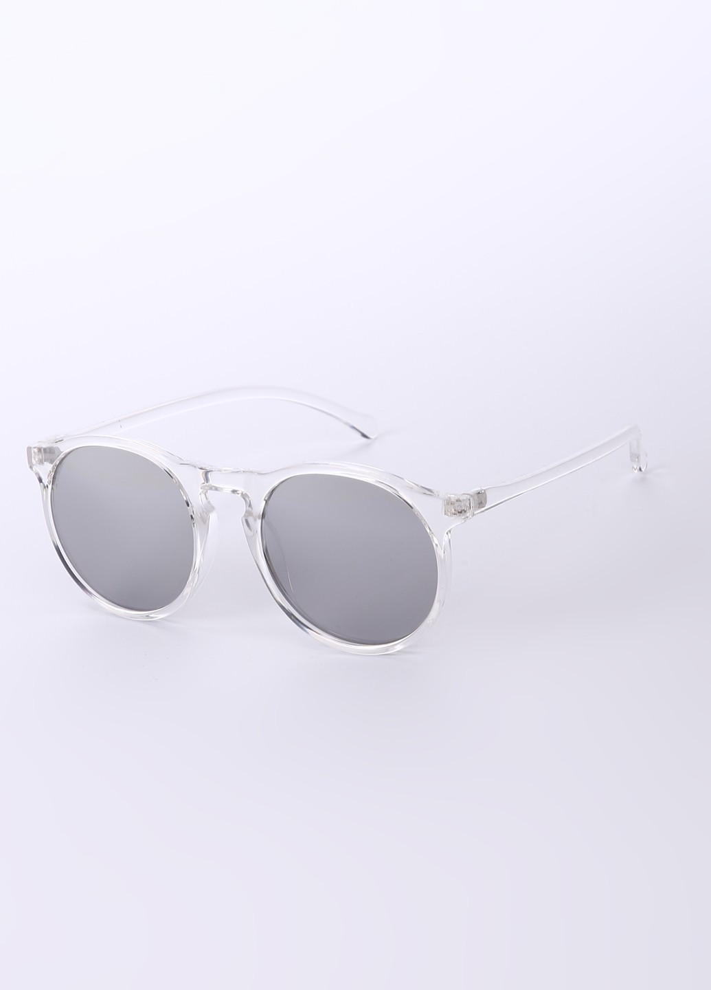

Солнцезащитные очки Safilo