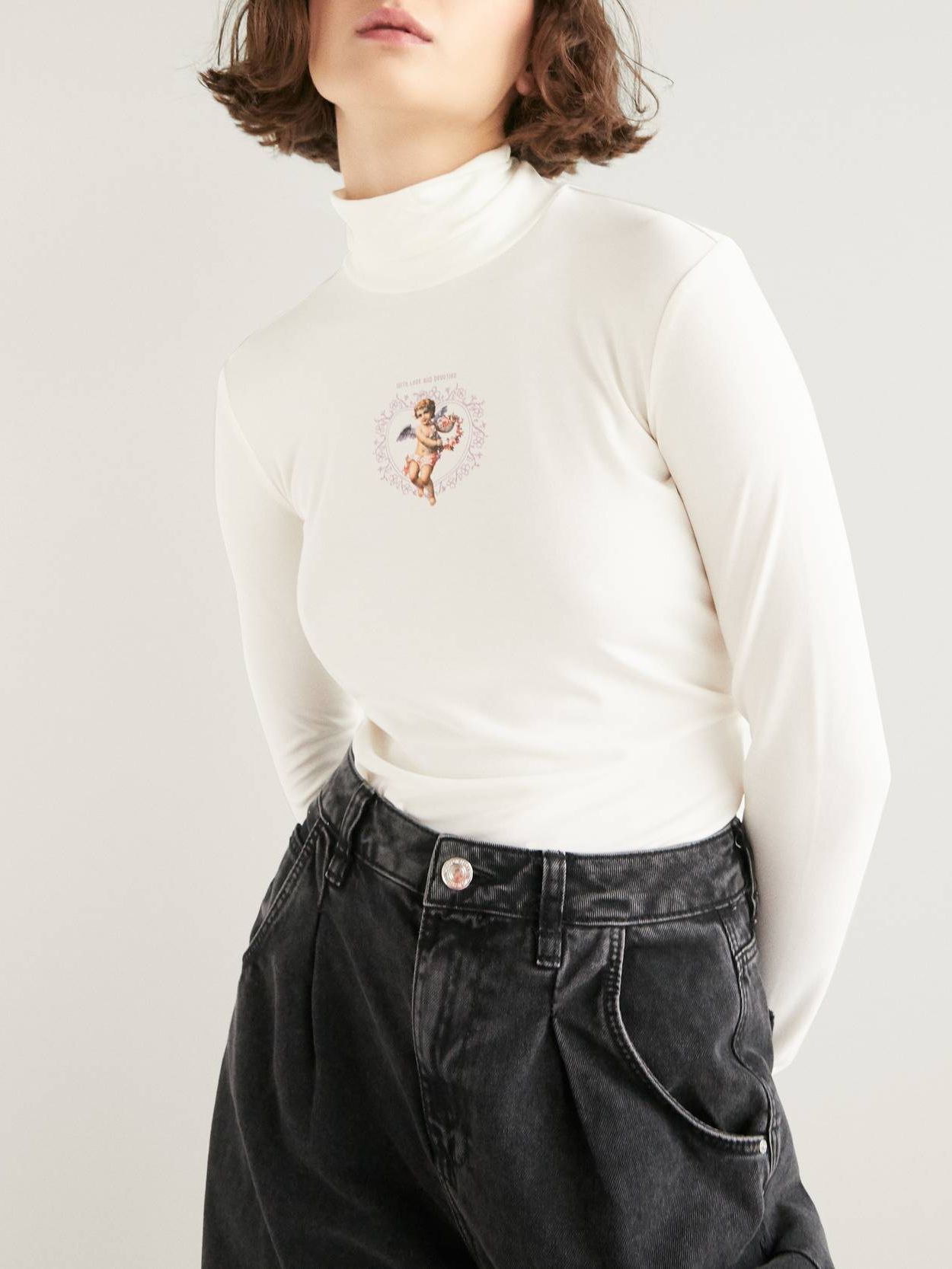 

Водолазка Bershka 2194/168/251 S Молочная