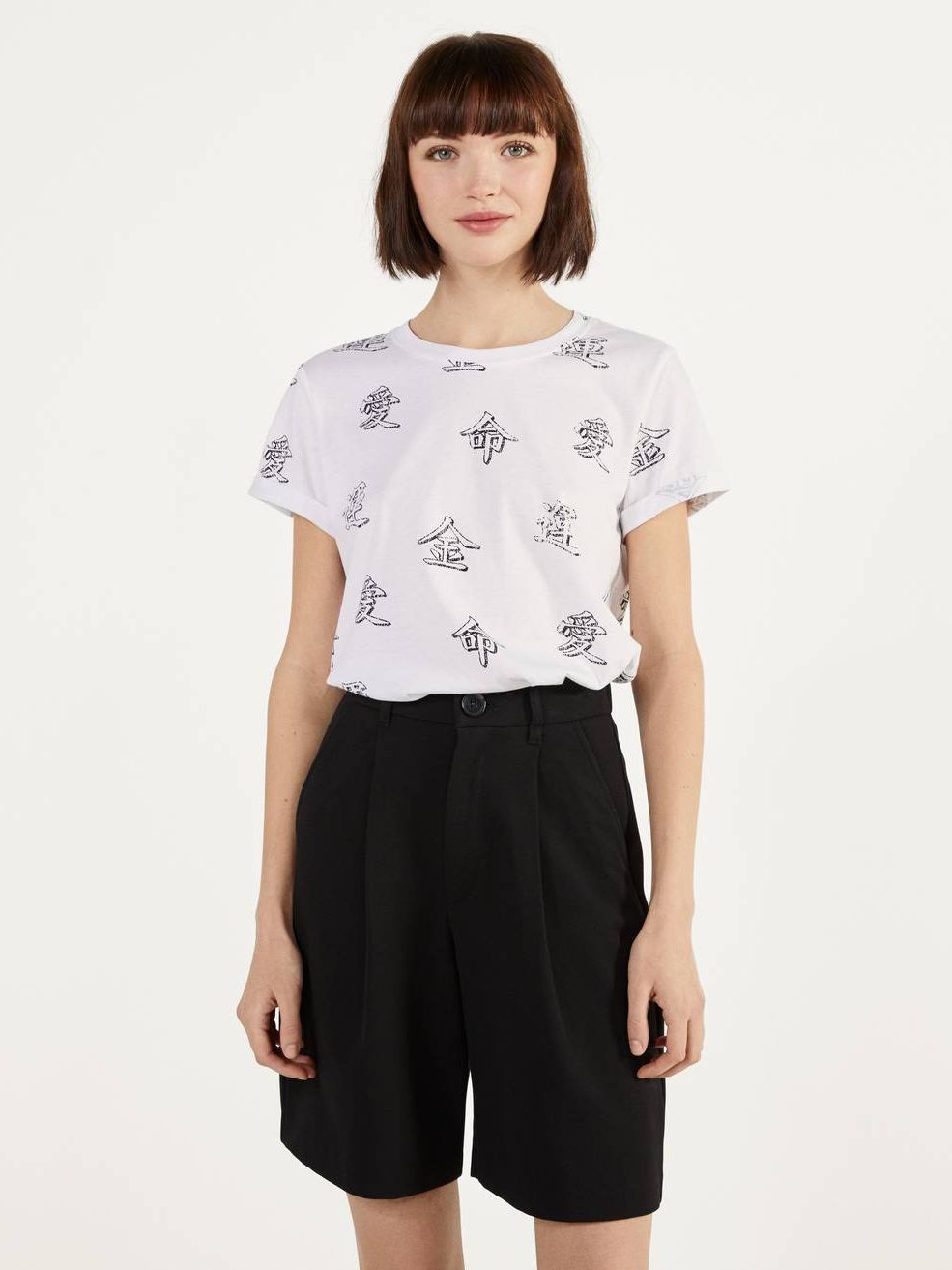 

Футболка Bershka 2428/443/267  Белая, Футболка Bershka 2428/443/267 XS Белая