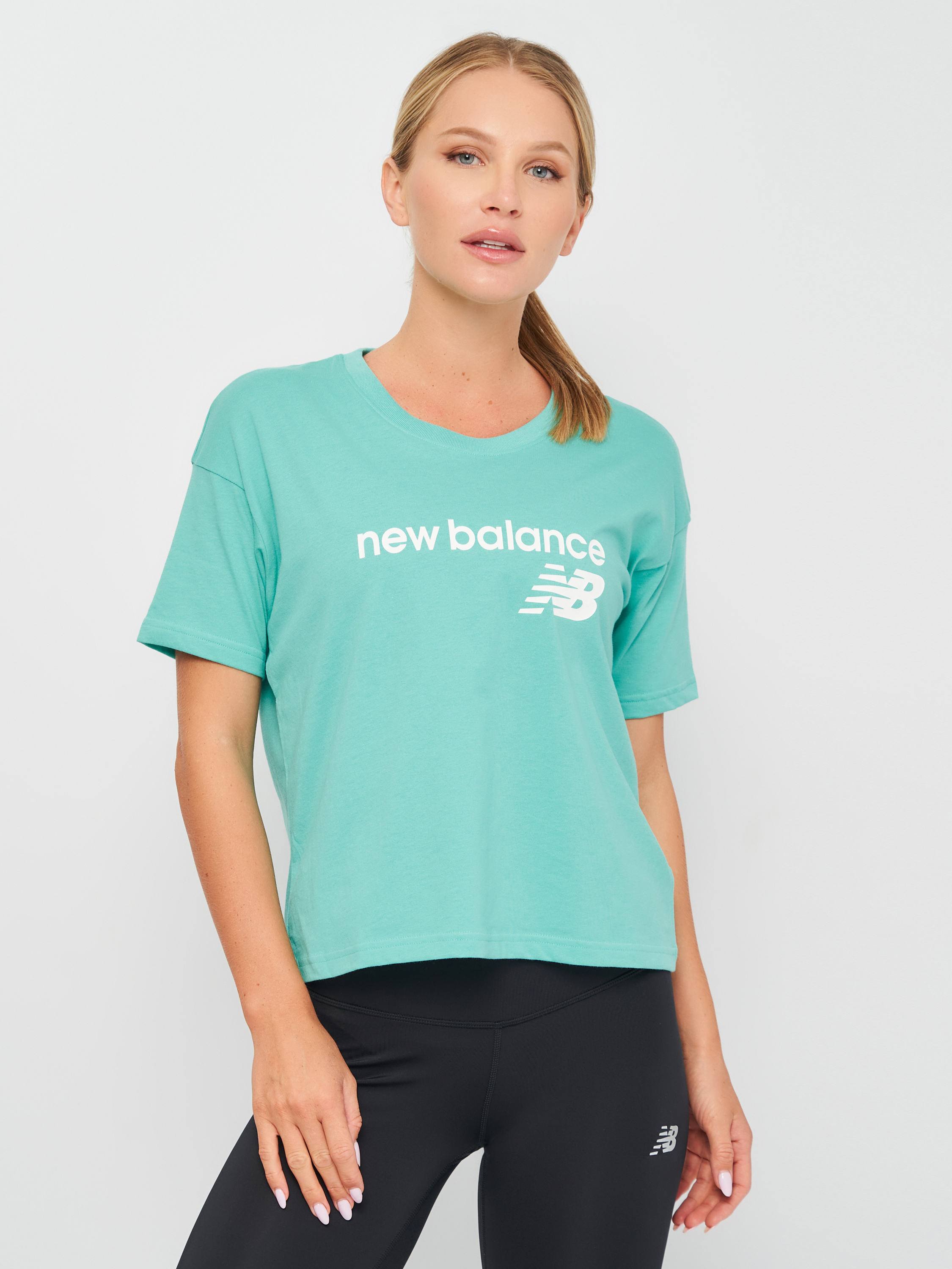 

Футболка New Balance WT03805SUJ XS Зеленая