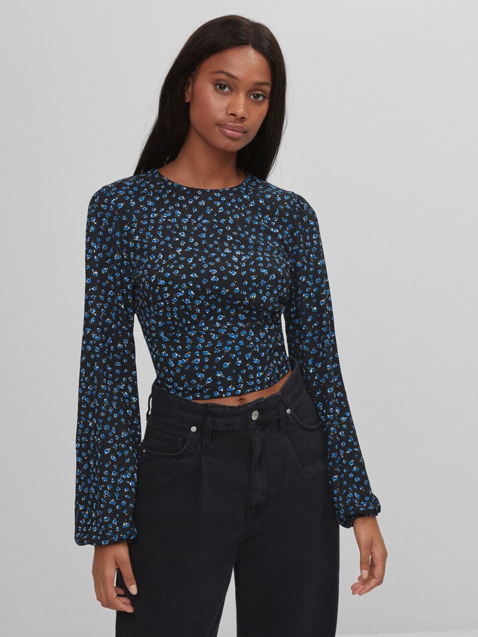 

Блузка Bershka 7369/315/800  Черная, Блузка Bershka 7369/315/800 L Черная