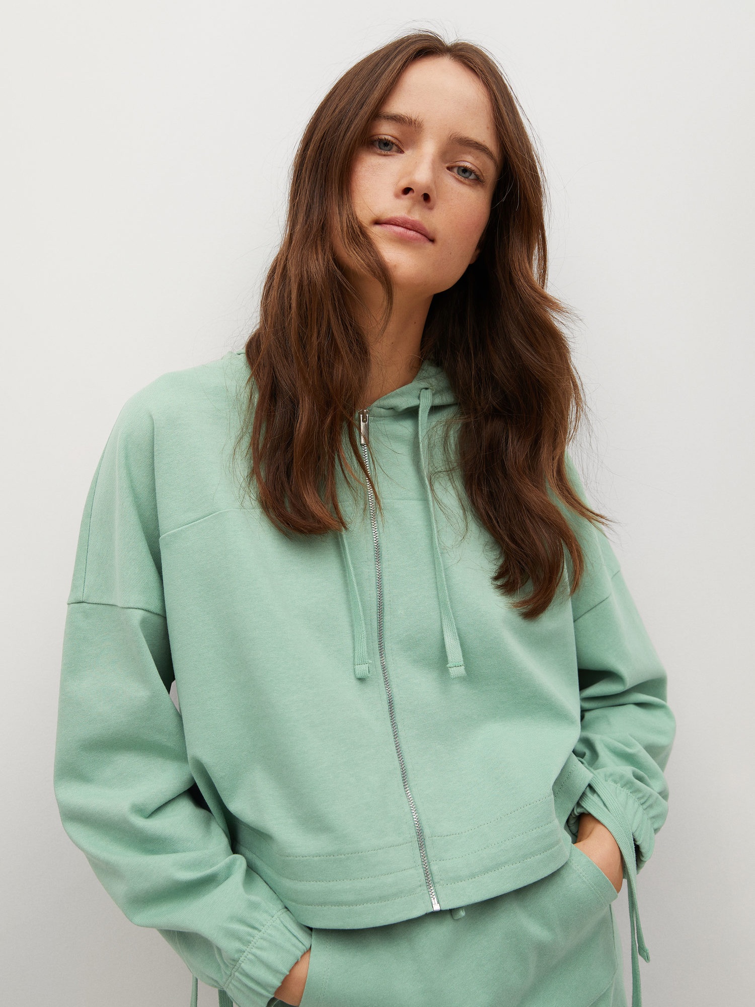 

Толстовка Mango 17020261-40, Толстовка Mango 17020261-40 M