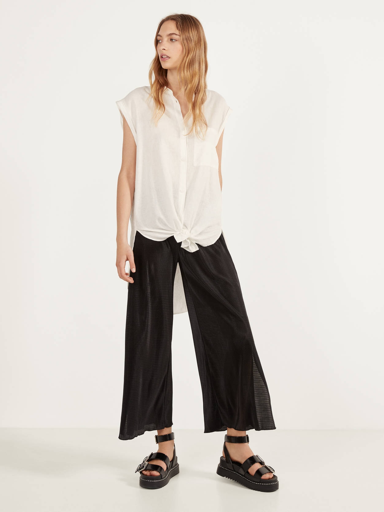 

Брюки Bershka 0103/187/800  Черные, Брюки Bershka 0103/187/800 XS Черные