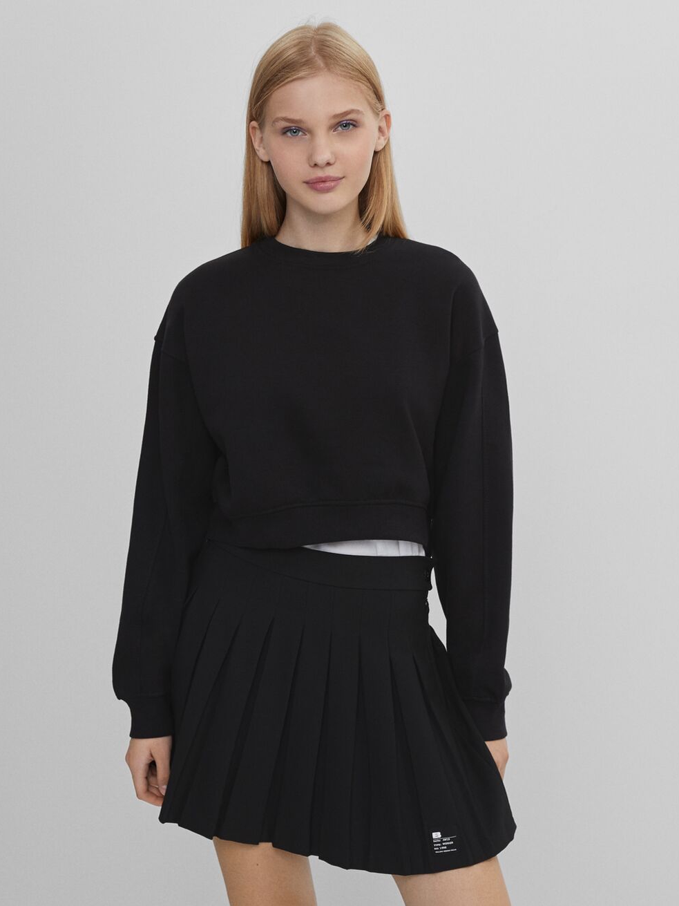 

Юбка Bershka 0655/168/800 M Черная