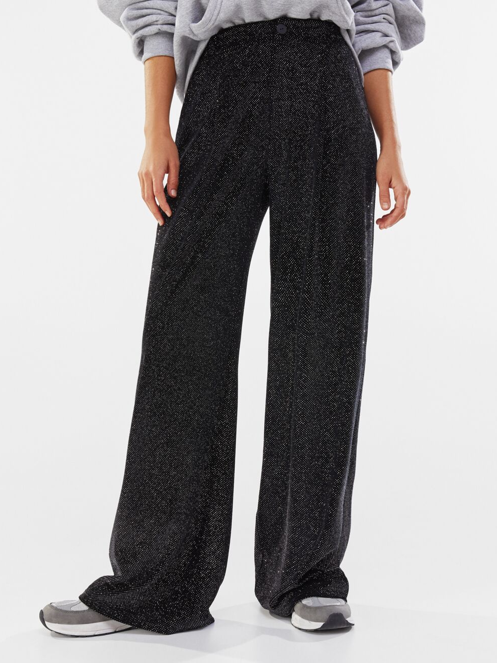 

Брюки Bershka 5149/810/800 M Черные с серебристым
