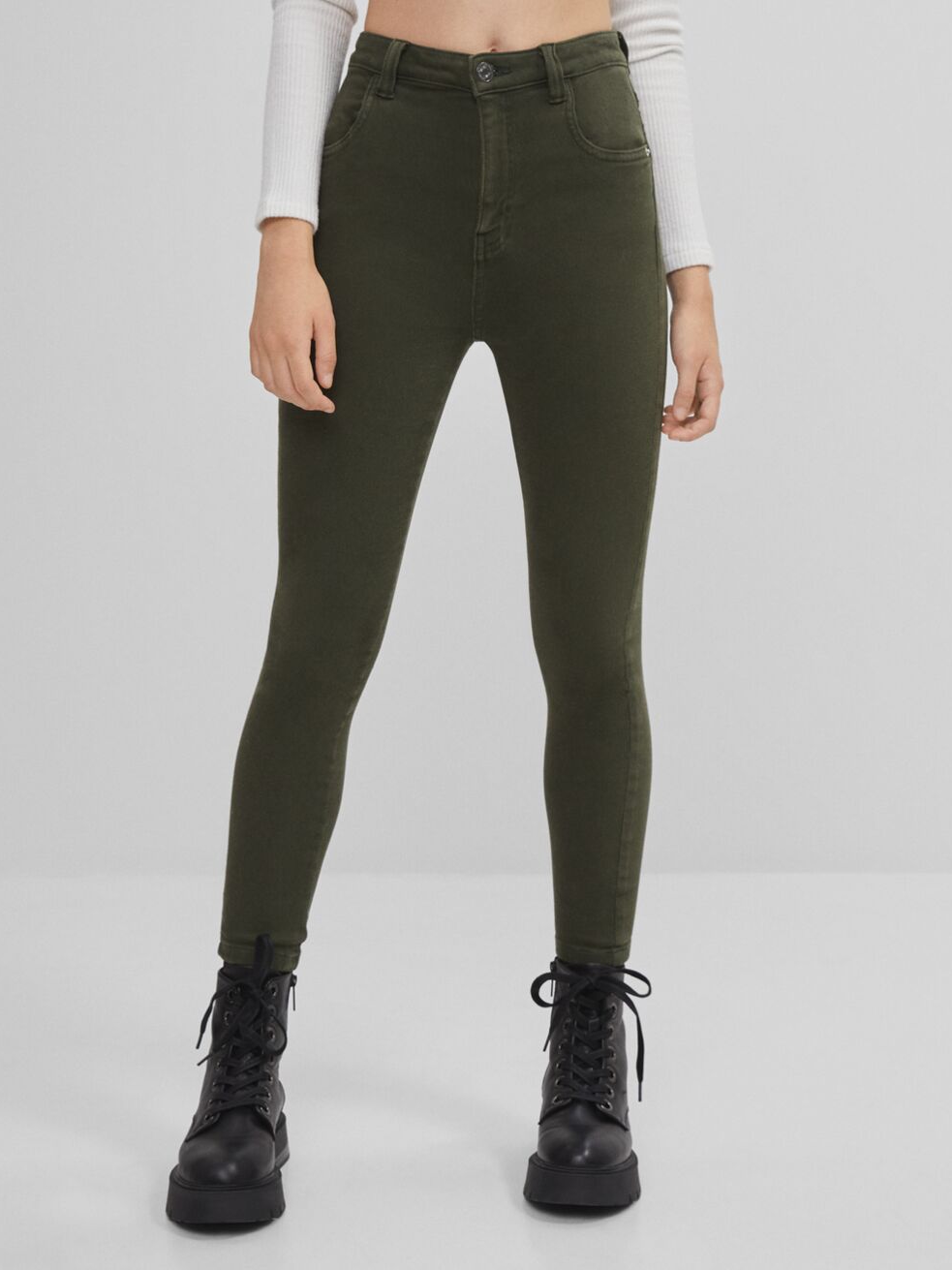 

Джинсы Bershka 5222/665/505 42 Хаки