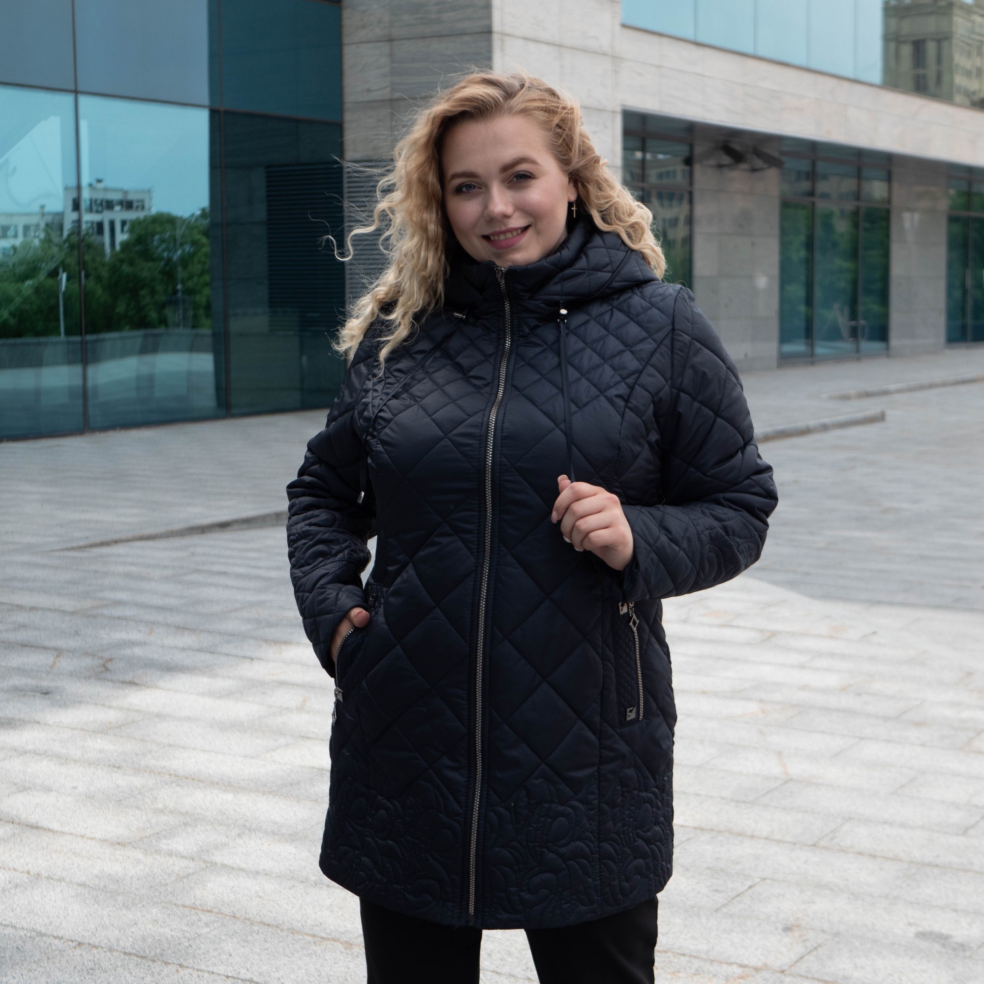 

Осенняя женская куртка большого размера UF-fashion Angela-gv 60 темно-синий