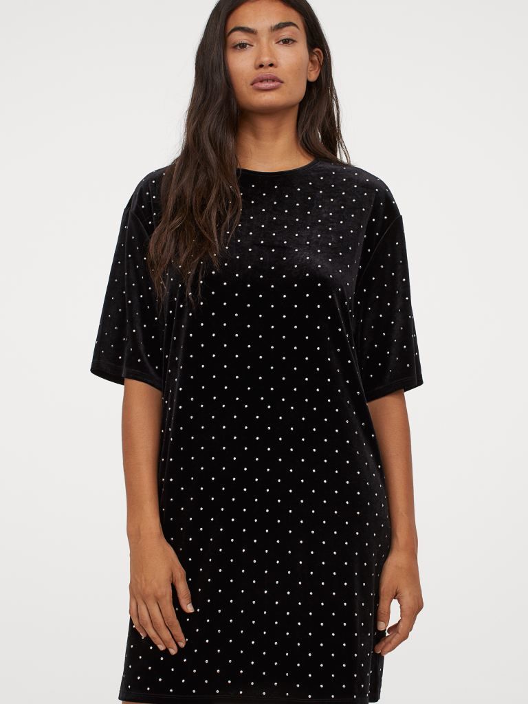 

Платье H&M 060946800 М Черный/Камни
