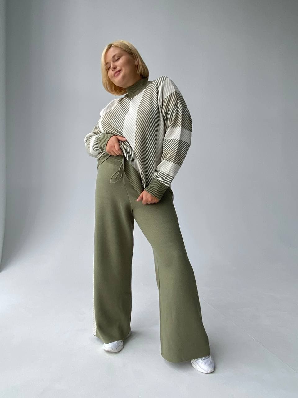 

Костюм Сausetume В Полоску Size+ Зеленый Xxl