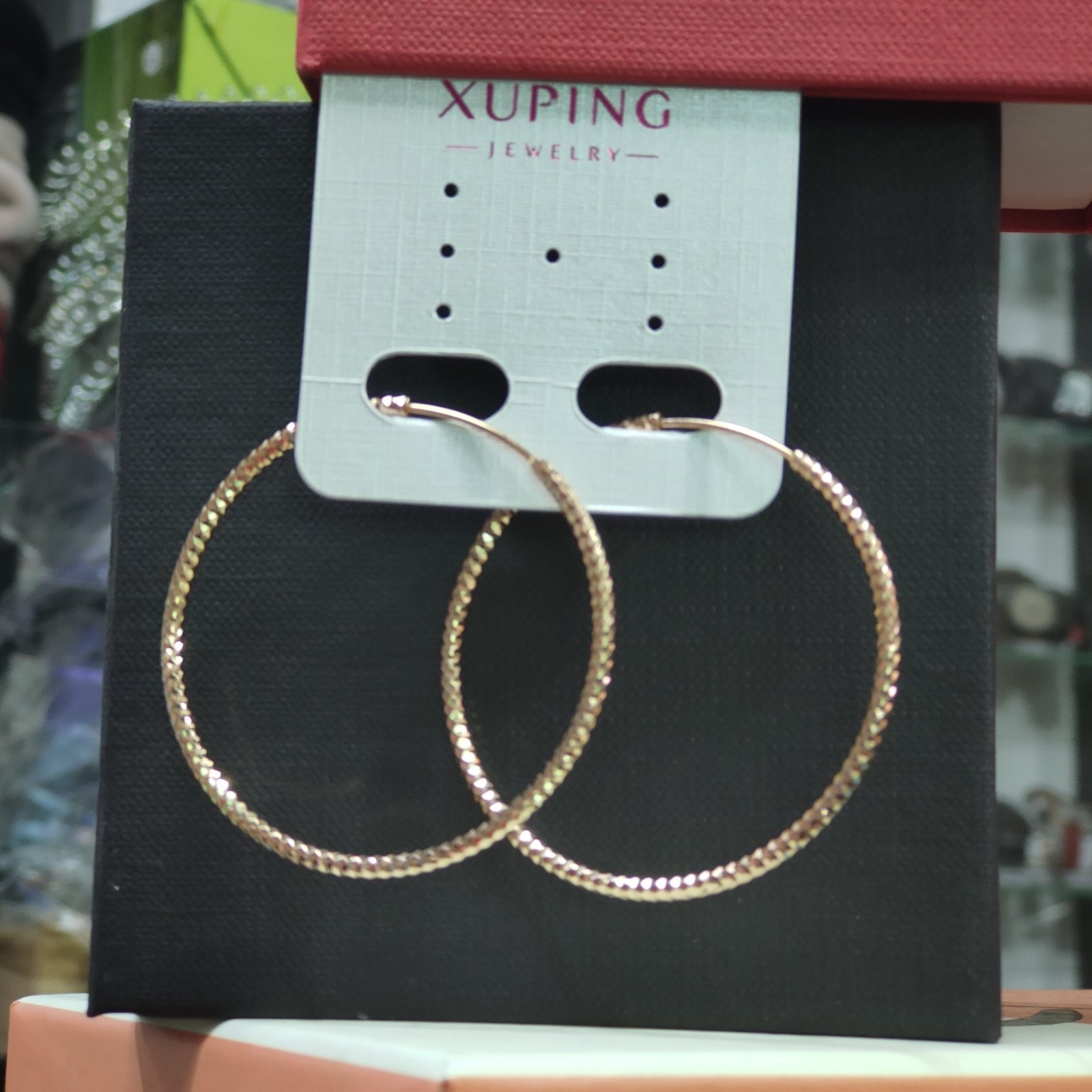 

Серьги Xuping Кольца диаметр 3,5 см позолота 99823