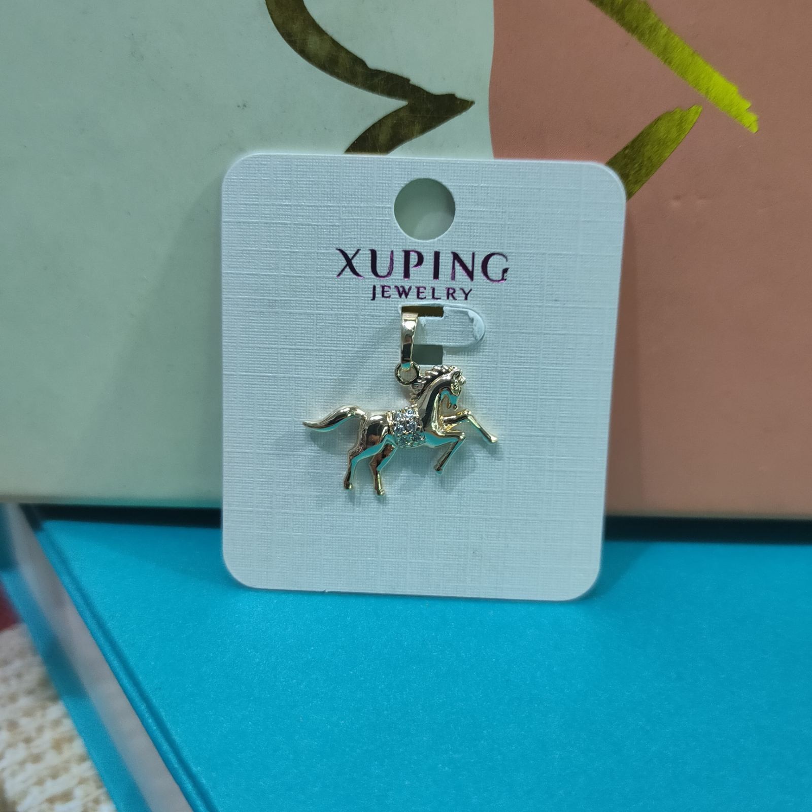 

Кулон Xuping Лошадка с цирконием позолота 61115