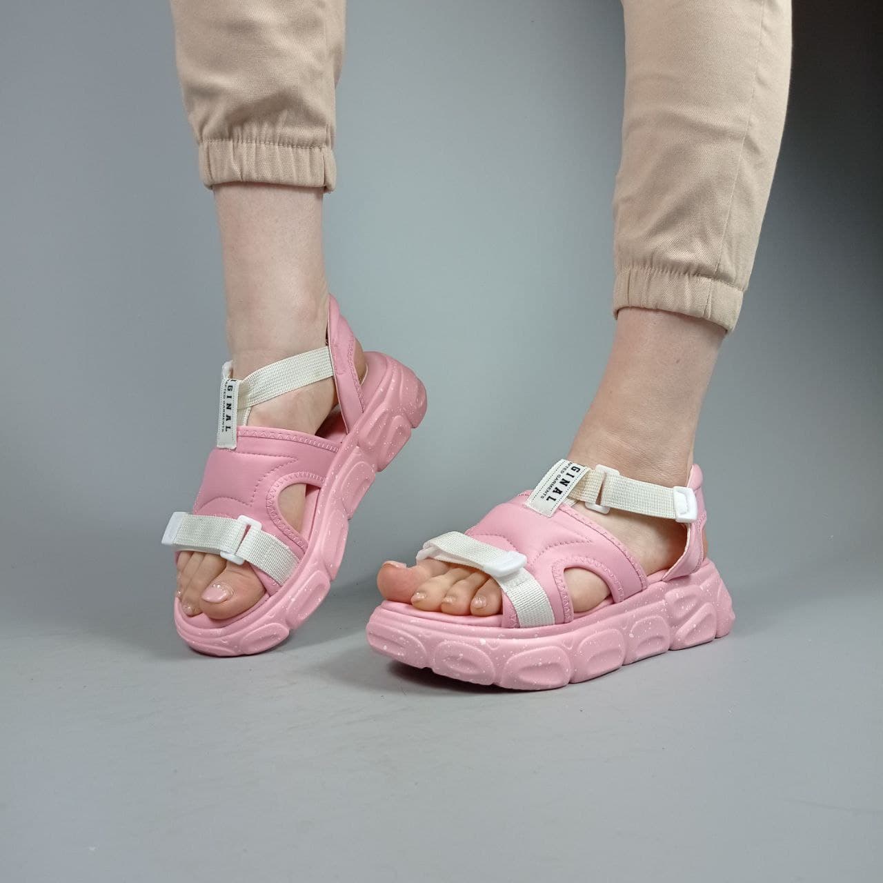 

Босоножки Covaleri B20140-3 PINK 40 Розовый (B20140-3PK)