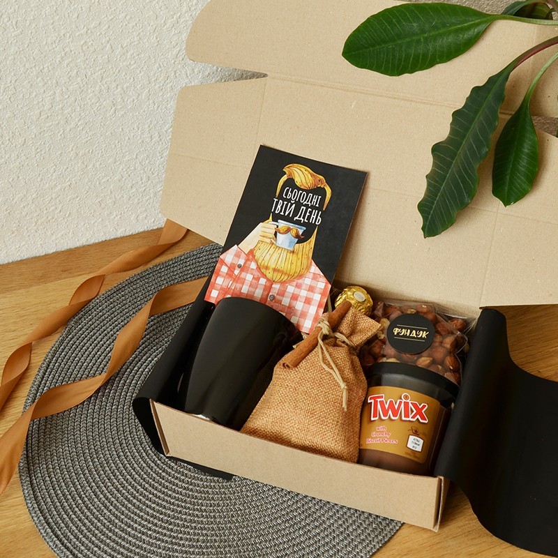 

Подарочный набор для мужчины FoxyBox Твій день