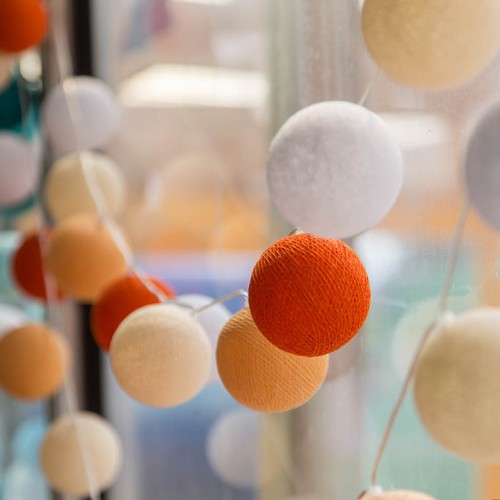 

Хлопковая гирлянда Cotton Ball Lights Orange