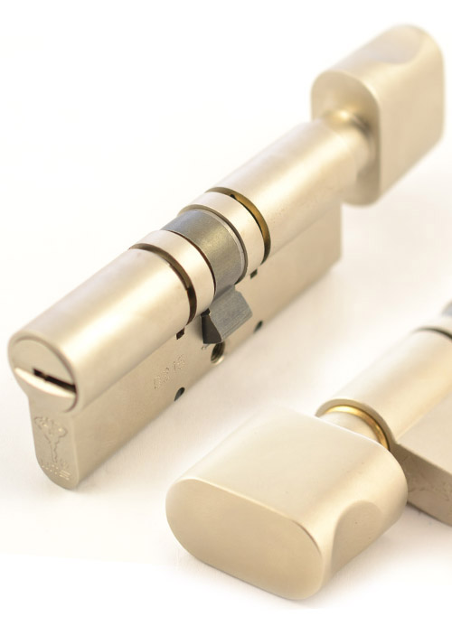 

Циліндр MUL-T-LOCK DIN_KT XP MTL800/MT5+ 100 NST 60x40T TO_NST CAM30 3KEY DND2C_B/S 948B BOX_M (MTL-51252054)