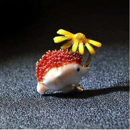 

Брошь ежик с ромашкой, еж и цветок Fashion Jewelry 4120