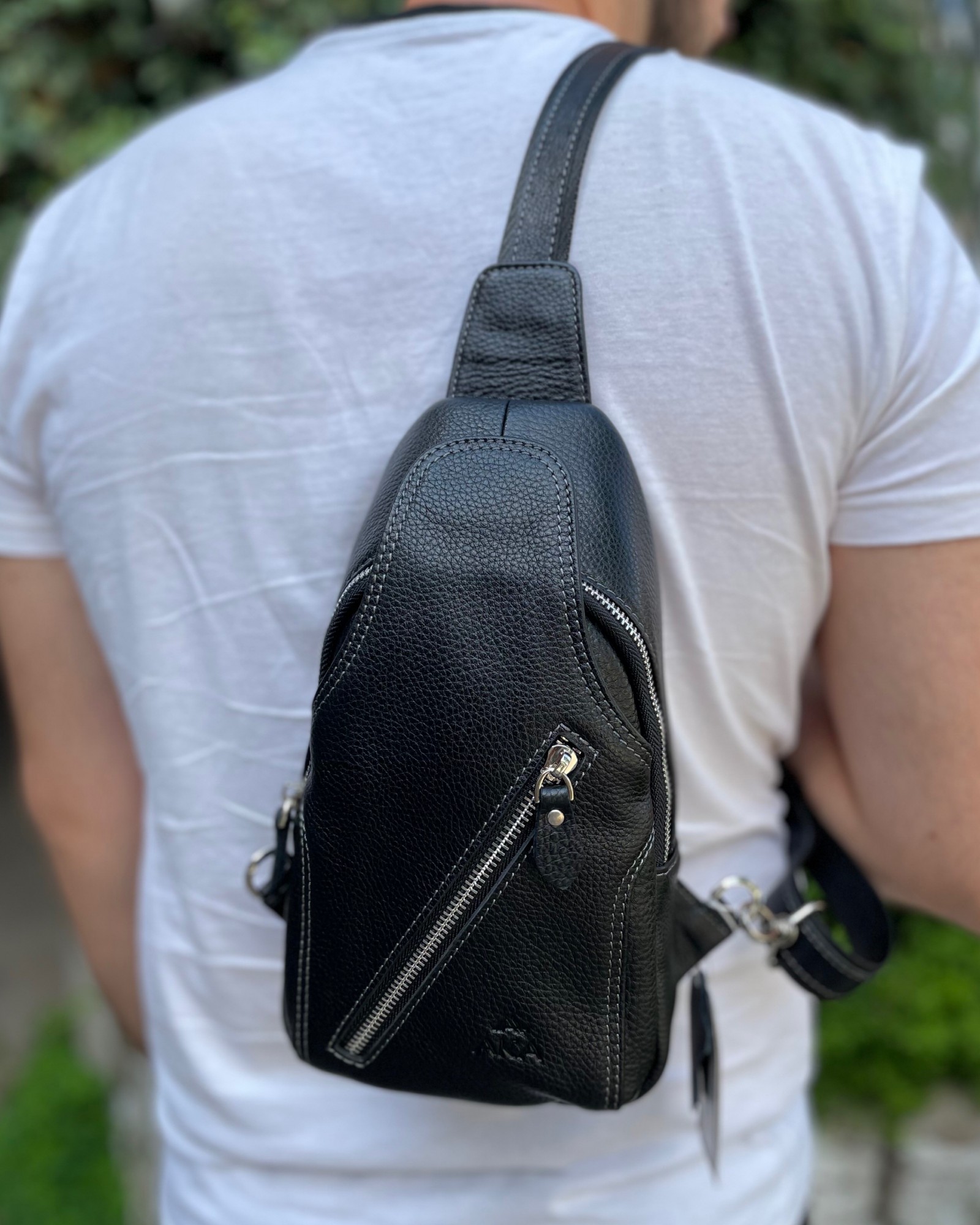 

Мужская кожаная сумка на плечо 28 15 5 см. Magicbag