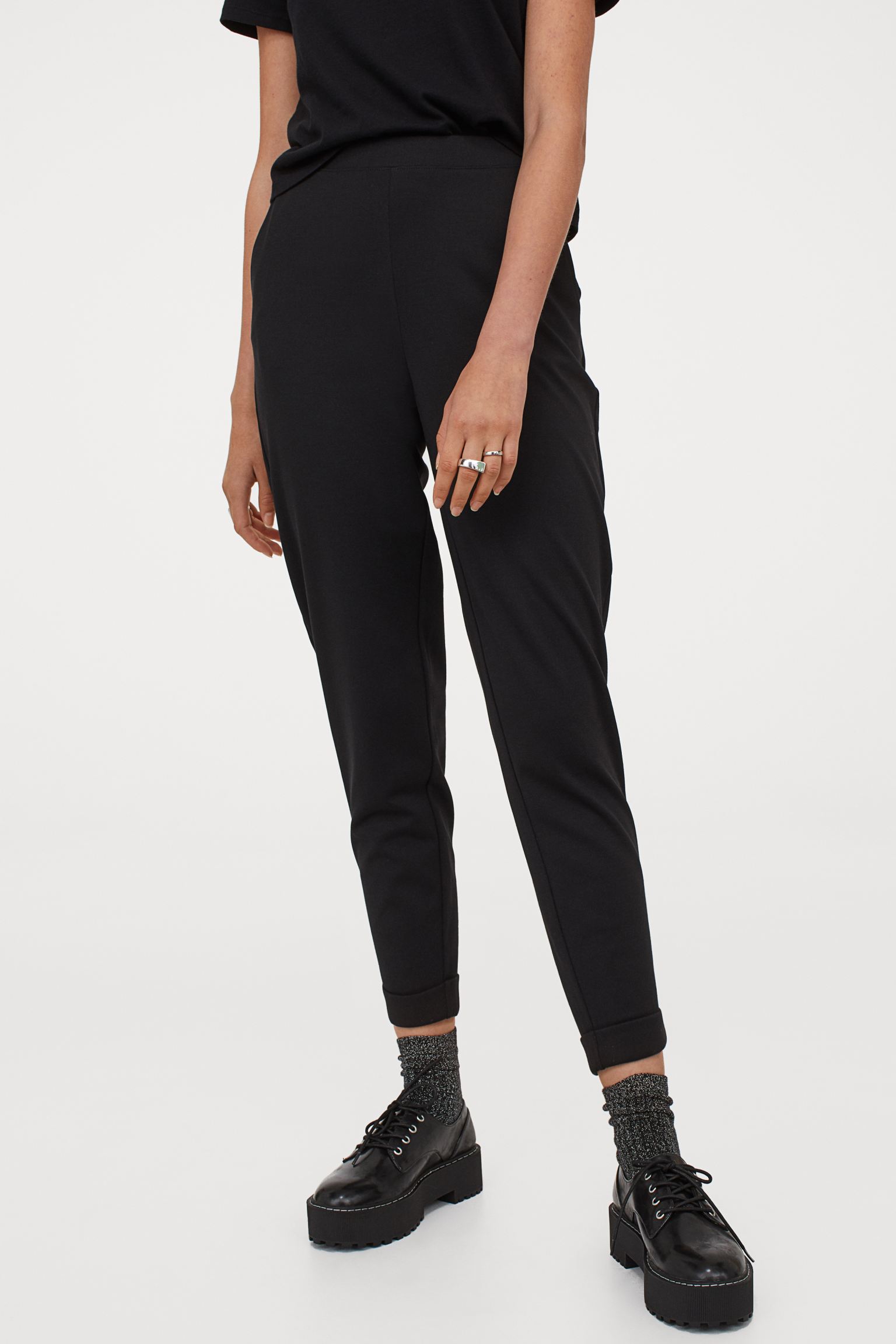 

Брюки H&M M черный 26128457901