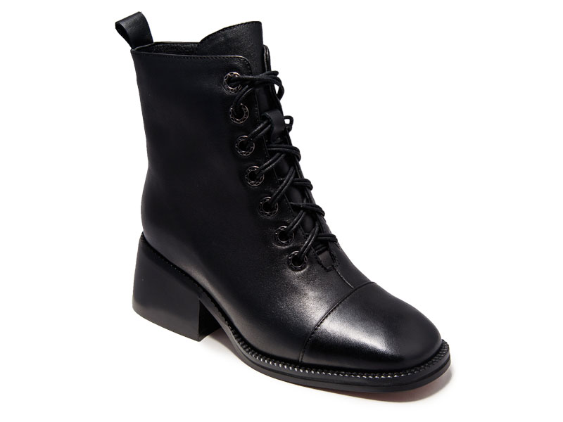 

Ботинки BROCOLY 88-35M-0703 40 Черные