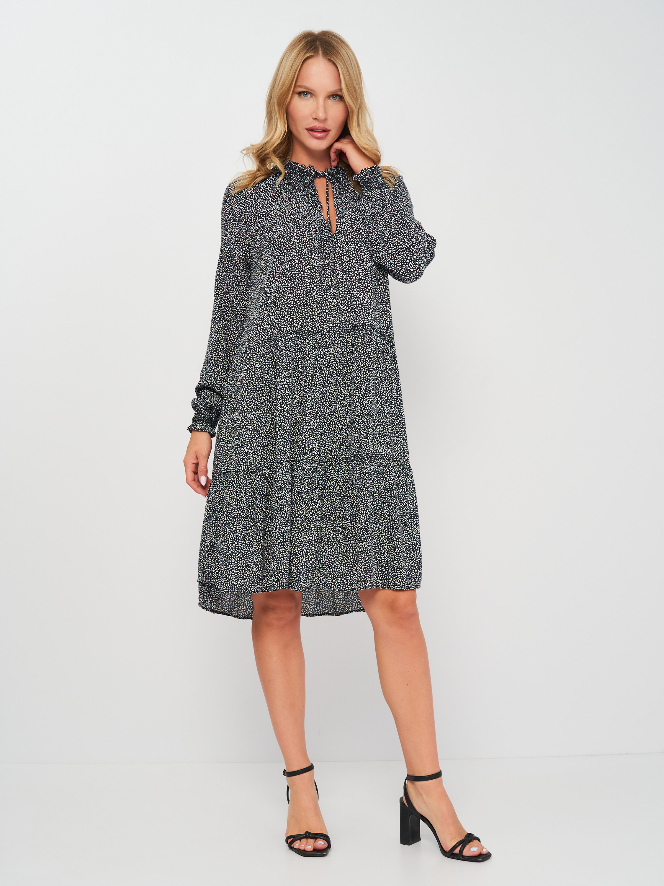 

Платье H&M 1729250sm S Черное с белым