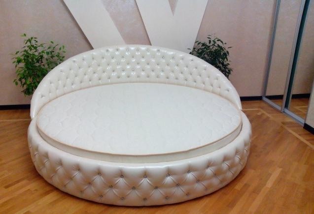 

Кровать Aris Victory круглая 220x220 см экокожа стразы белый