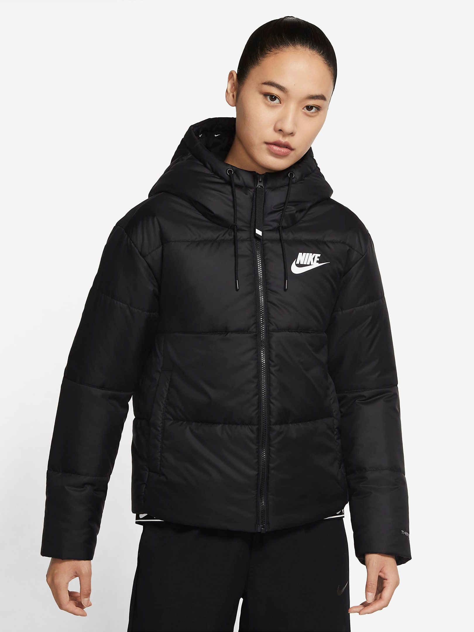 

Куртка Nike W Nsw Tf Rpl Classic Tape Jkt DJ6997-010 XS