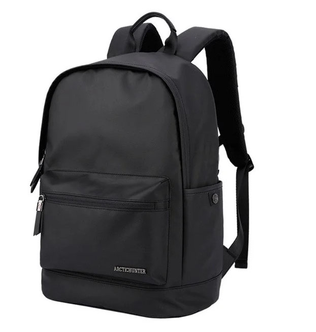 

Молодёжный рюкзак для ноутбука до 15,6" Arctic Hunter B00073, с USB портом, 22л. Черный