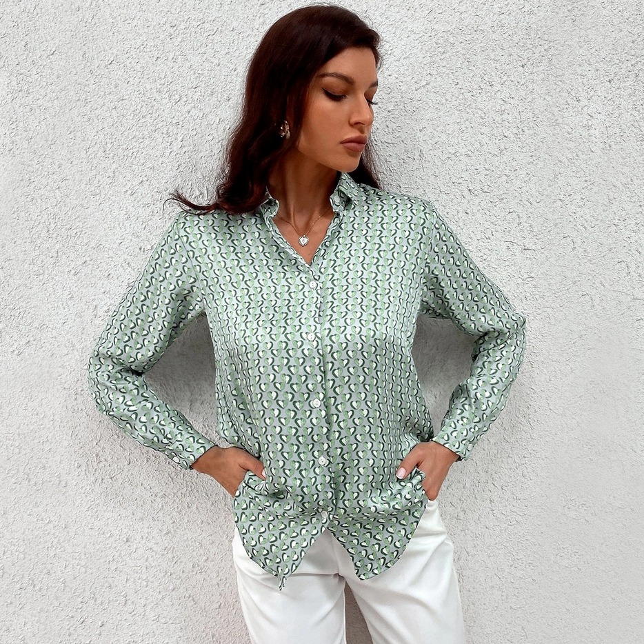 

Рубашка женская с мелким принтом Green heart Berni Fashion (S) Зеленый