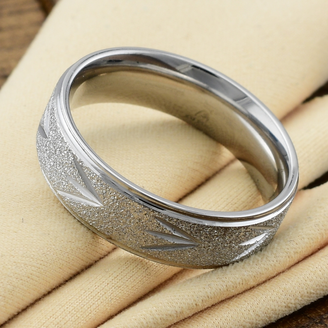 

Кольцо Xuping 15901 ширина 6 мм позолота Белое Золото17