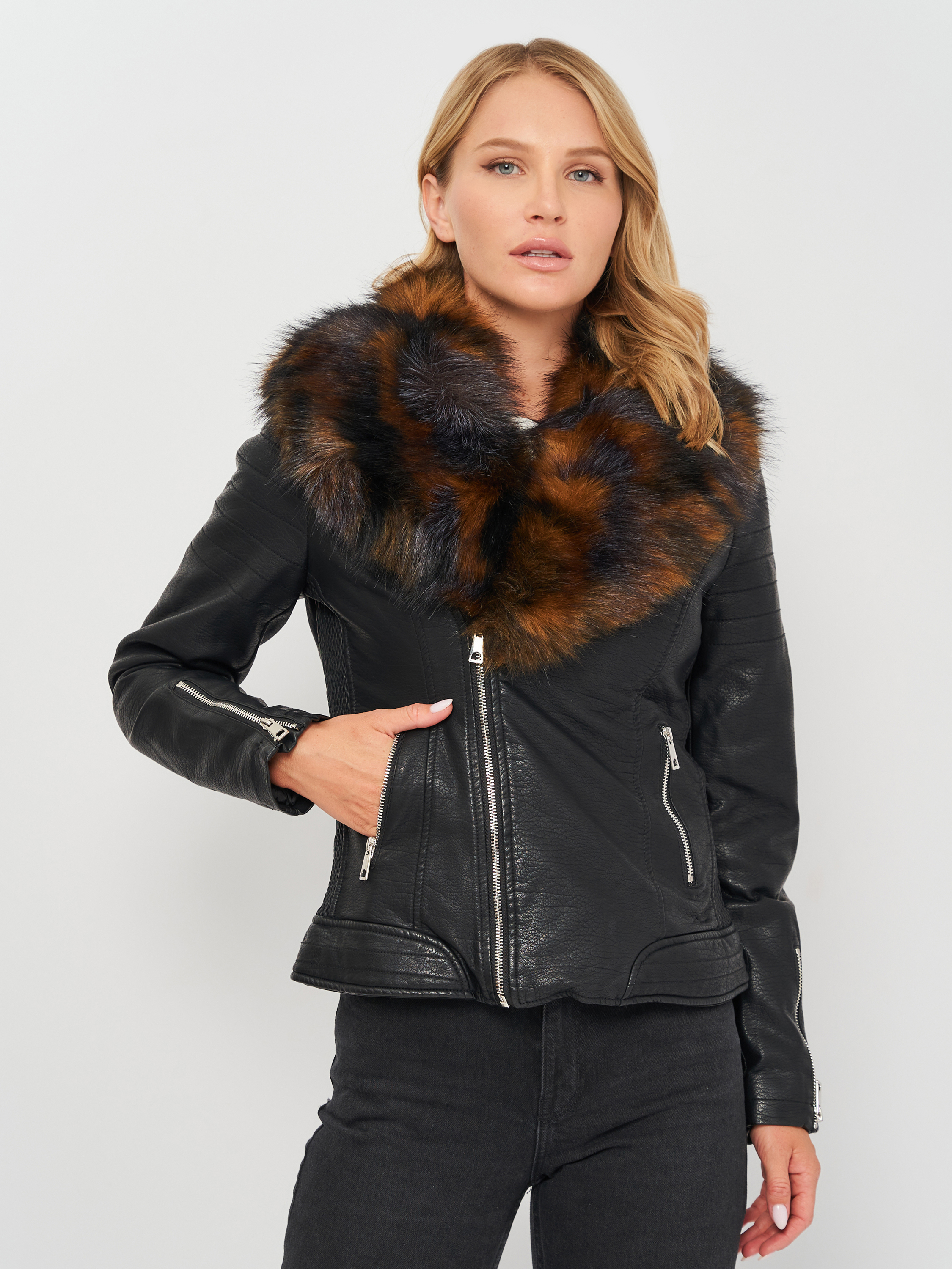 

Куртка из искусственной кожи Koton 0KAK23749GW-999 34