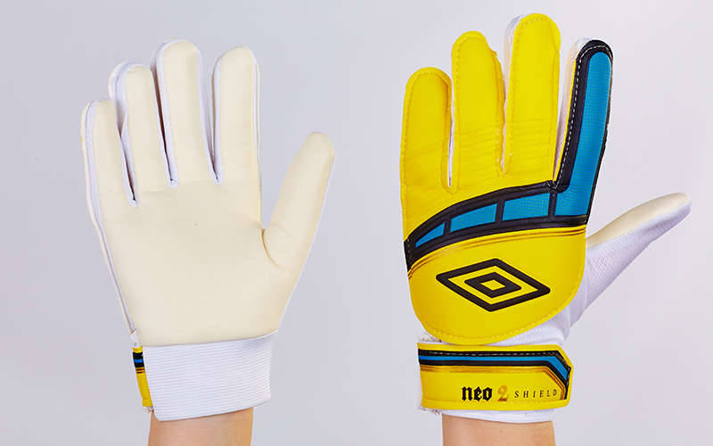 

Перчатки вратарские юниорские Umbro FB-838-3 Размер 7(обхват ладони 19см)