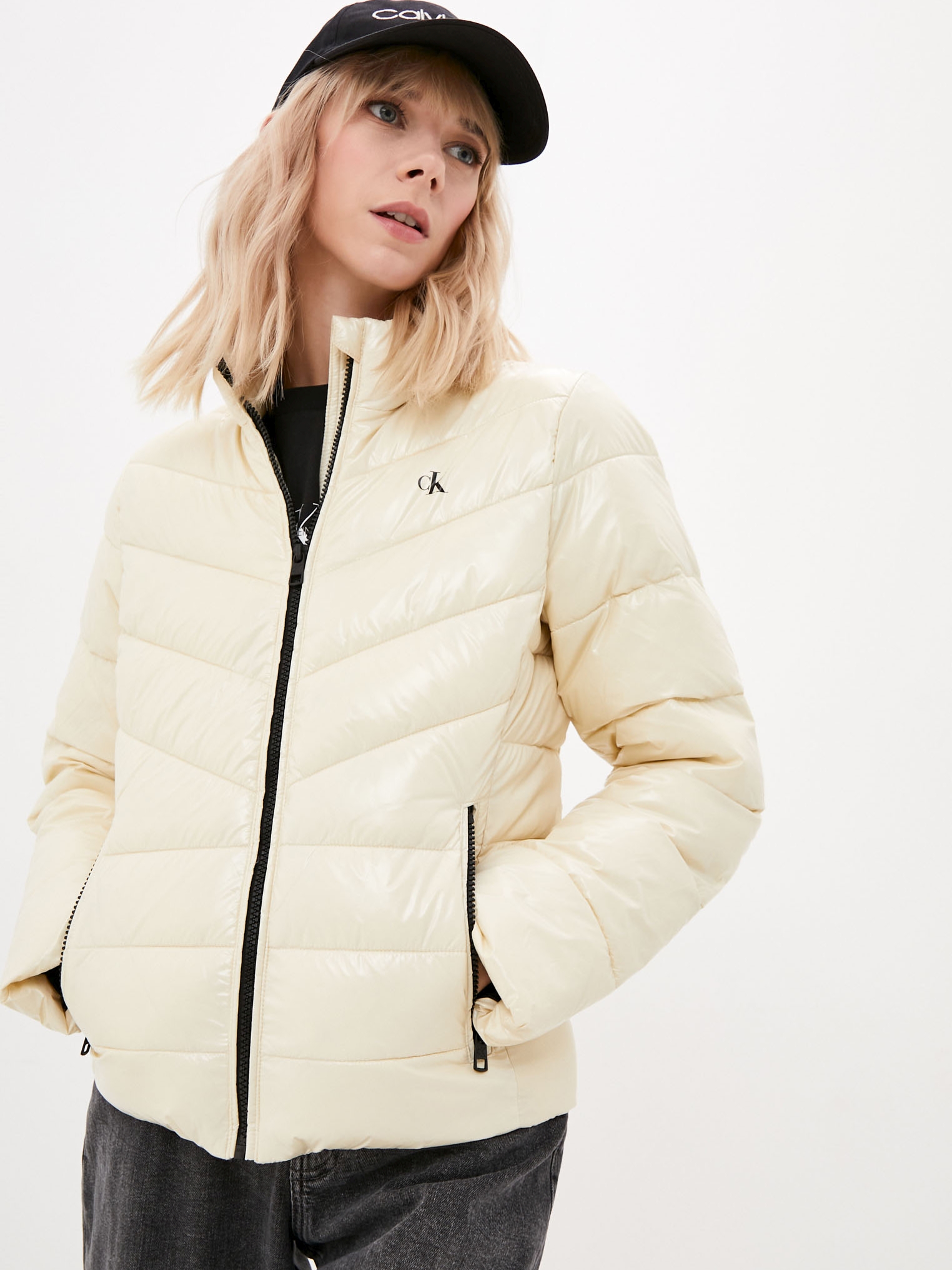 

Куртка Calvin Klein Jeans Glossy Lw Padded Puffer Jacket J20J216261-ACJ XL Бежевая