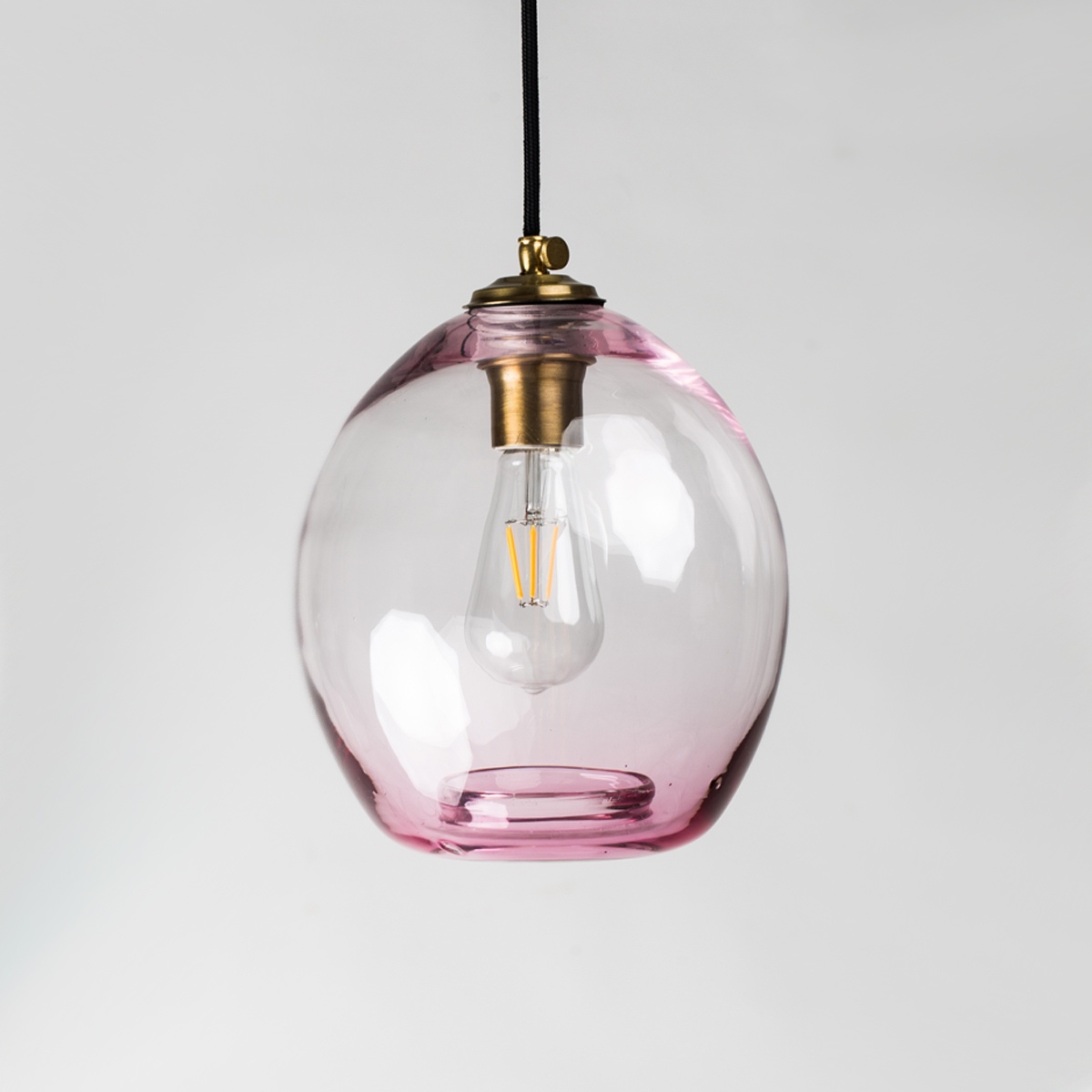 

Подвесной светильник для кухни, бара, прихожей, коридора Colorglass 2059-1 стекло розовый/латунь коричневый PikArt