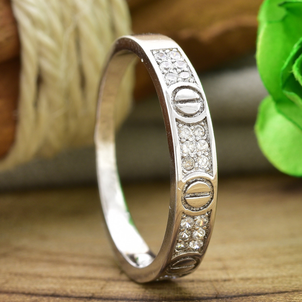 

Серебряное кольцо ТС510162б вставка белые фианиты 17.5