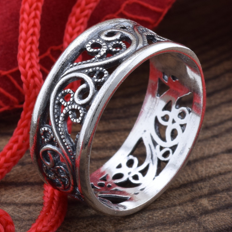 

Серебряное кольцо Альтеа 18