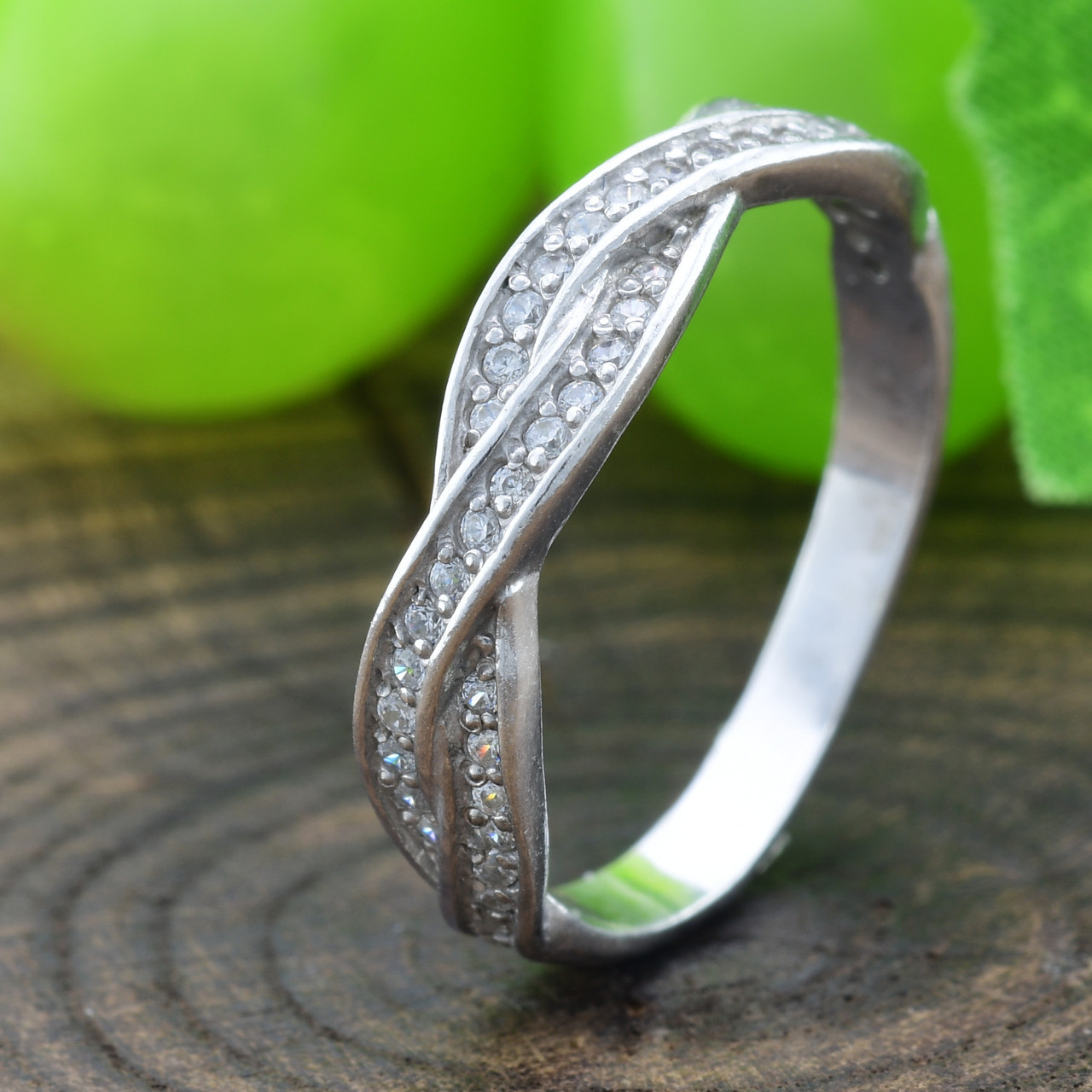 

Серебряное кольцо Мережко вставка белые фианиты 18.5