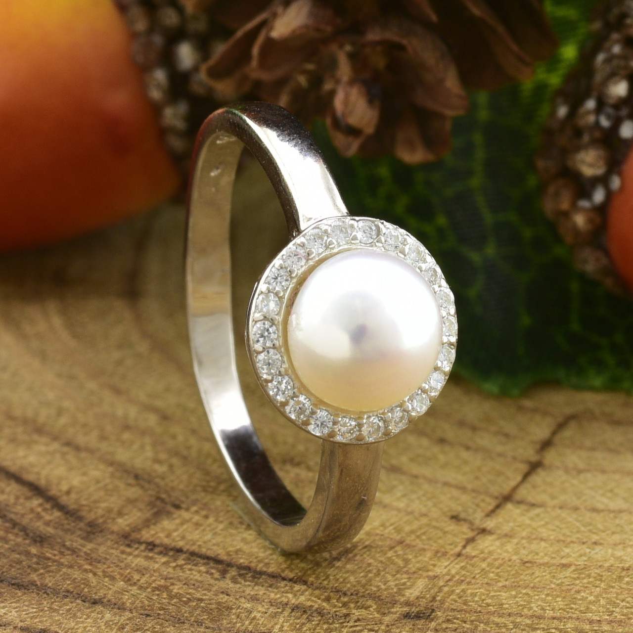 

Серебряное кольцо ТС9510291б вставка белые фианиты 17