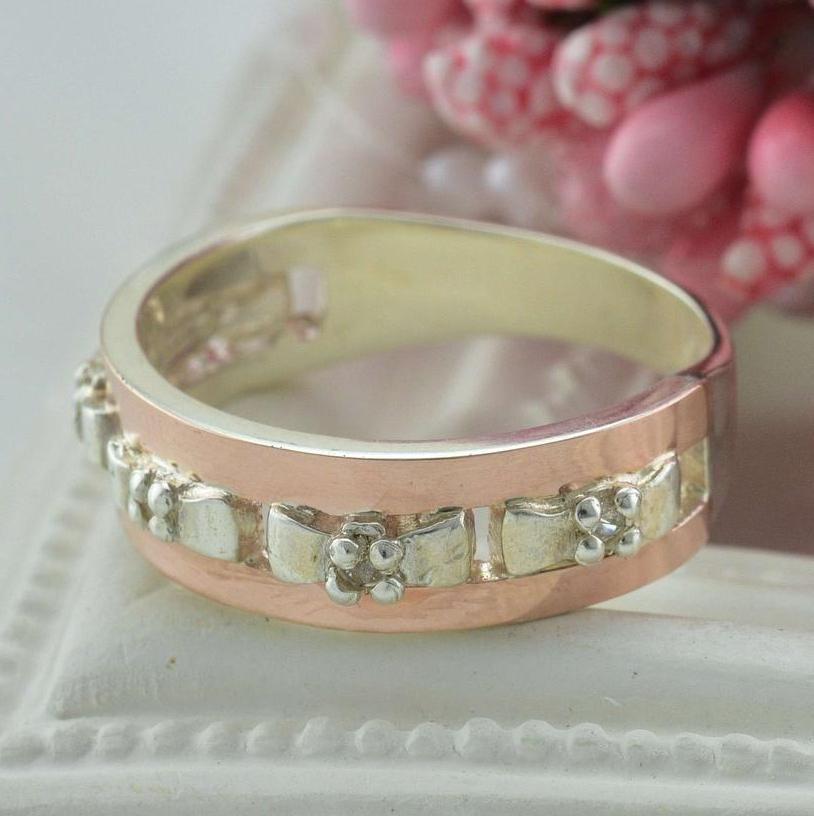 

Серебряное кольцо с золотом Моника вставка белые фианиты 19.5