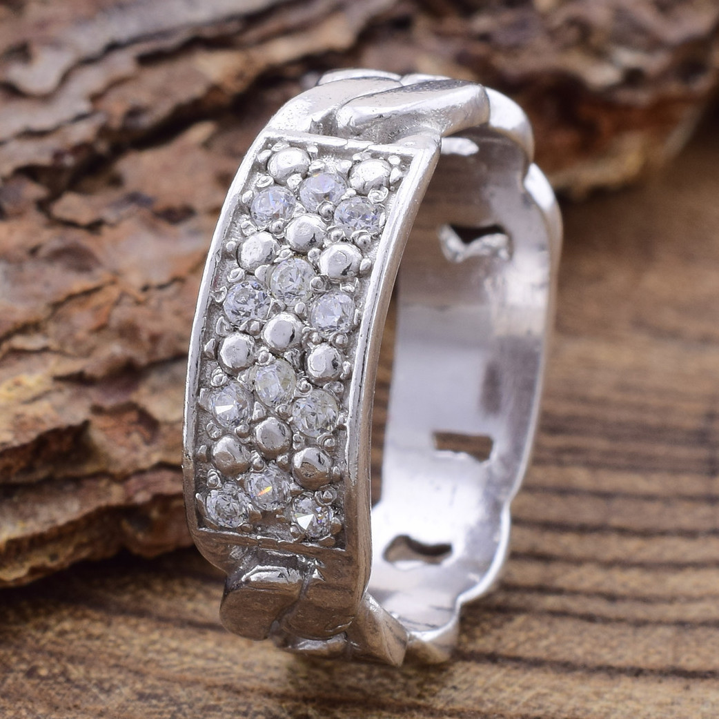 

Серебряное кольцо Люксовый вставка белые фианиты 19