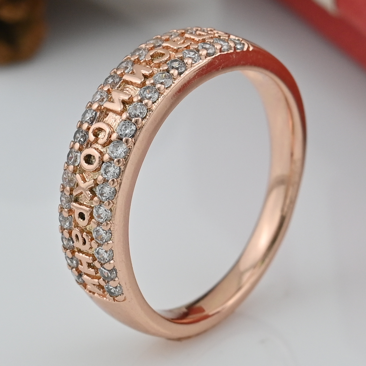 

Кольцо Xuping Спаси и Сохрани 31017 белые фианиты позолота РО17