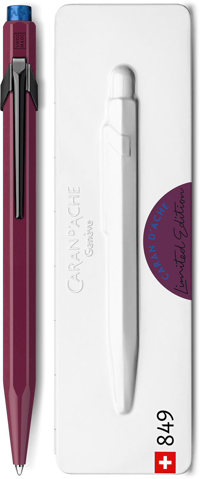 

Ручка шариковая Caran d'Ache 849 Claim Your Style Бургунди в подарочном футляре/Стержень 1 мм Синий (7630002343725)