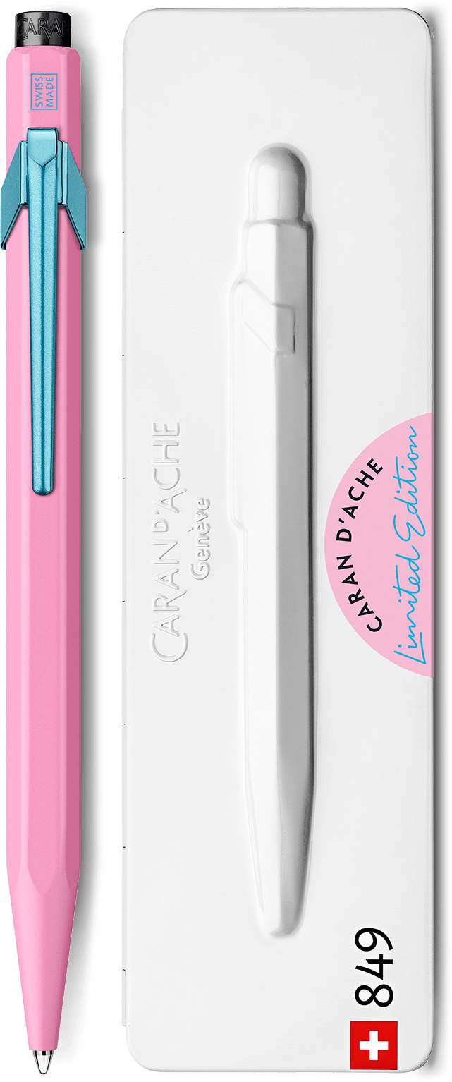 

Ручка шариковая Caran d'Ache 849 Claim Your Style Розовый гибискус в подарочном футляре/Стержень 1 мм Синий (7630002343688)