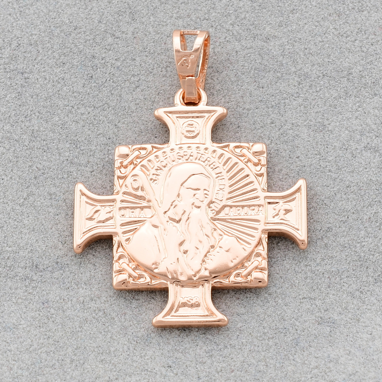 

Иконка Xuping для цепочки до 3 мм 70803 размер 33х25 мм вес 5.2 г позолота РО