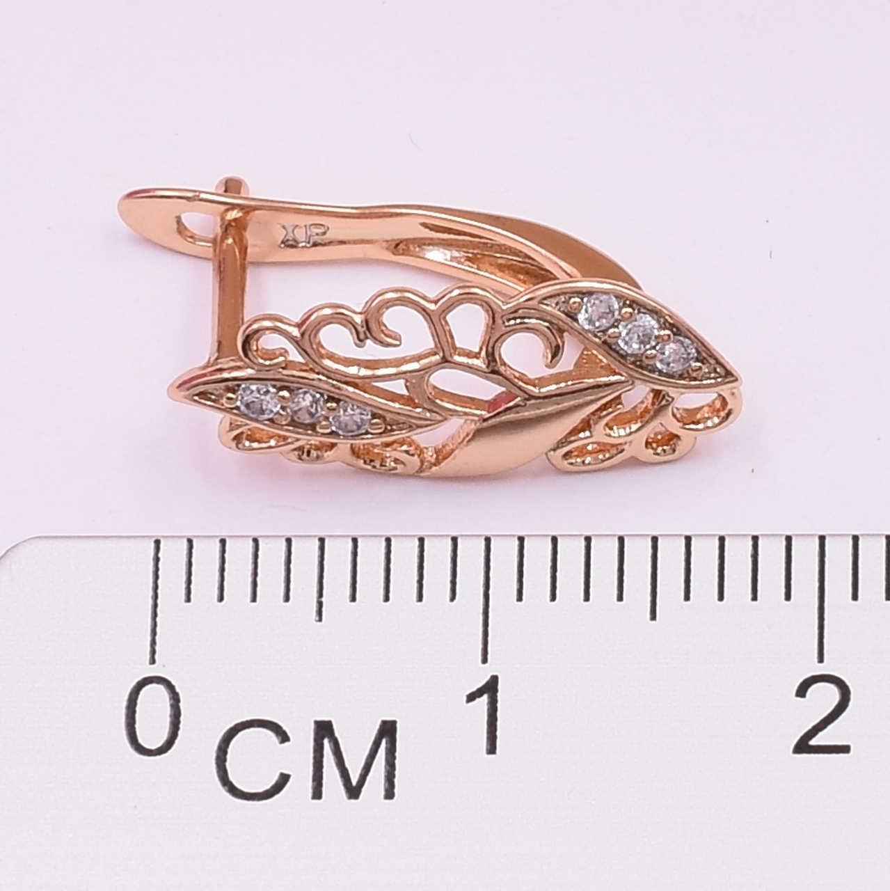 

Сережки Xuping 30464 розмір 17х8 мм вага 1.6 г білі фіаніти позолота 18К