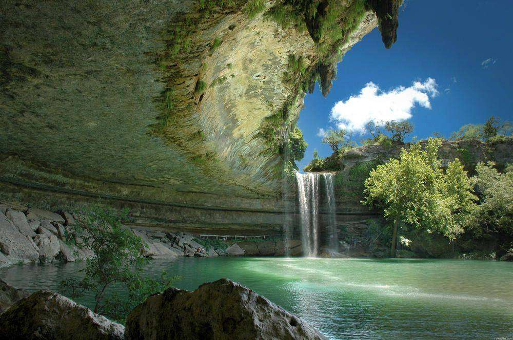 

Фотообои Walldeco Горный водопад в ущелье №0337 Лоск