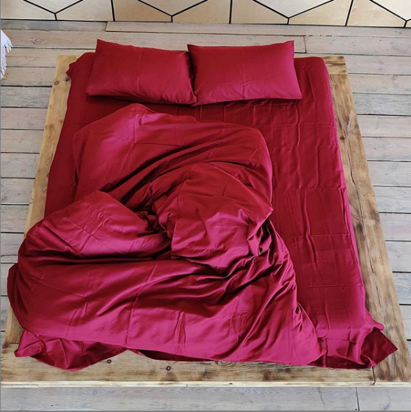 

Комплект постельного белья MOON LINE MOON Bordo + Сатин 180x220