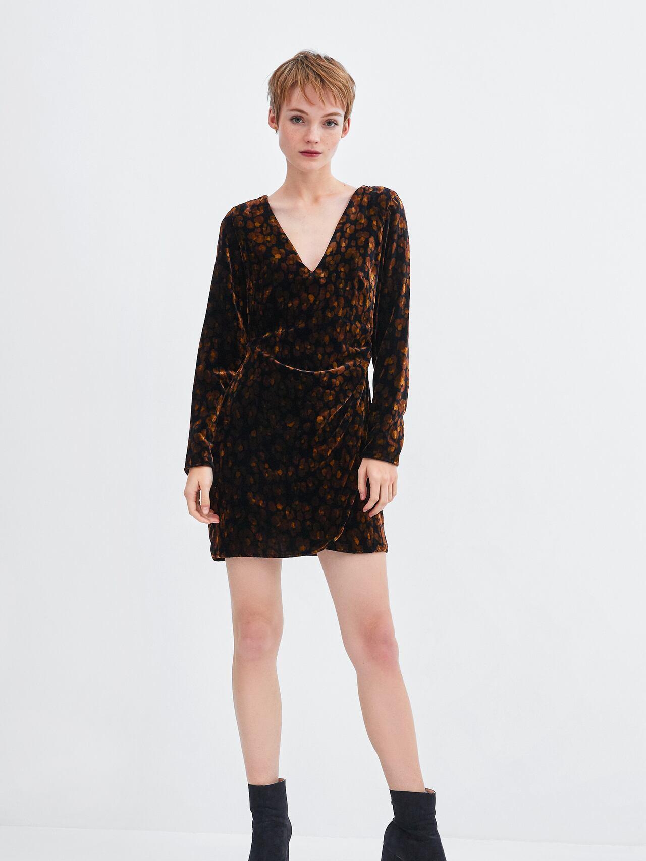 

Платье Zara 8362/482/051-ACLV XL Черное с коричневым