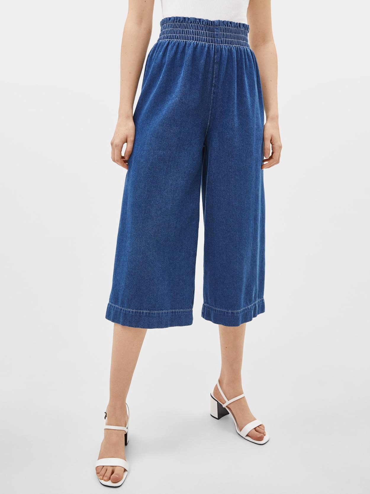 

Брюки Bershka 0002/388/400-AAQJ XS Темно-синие