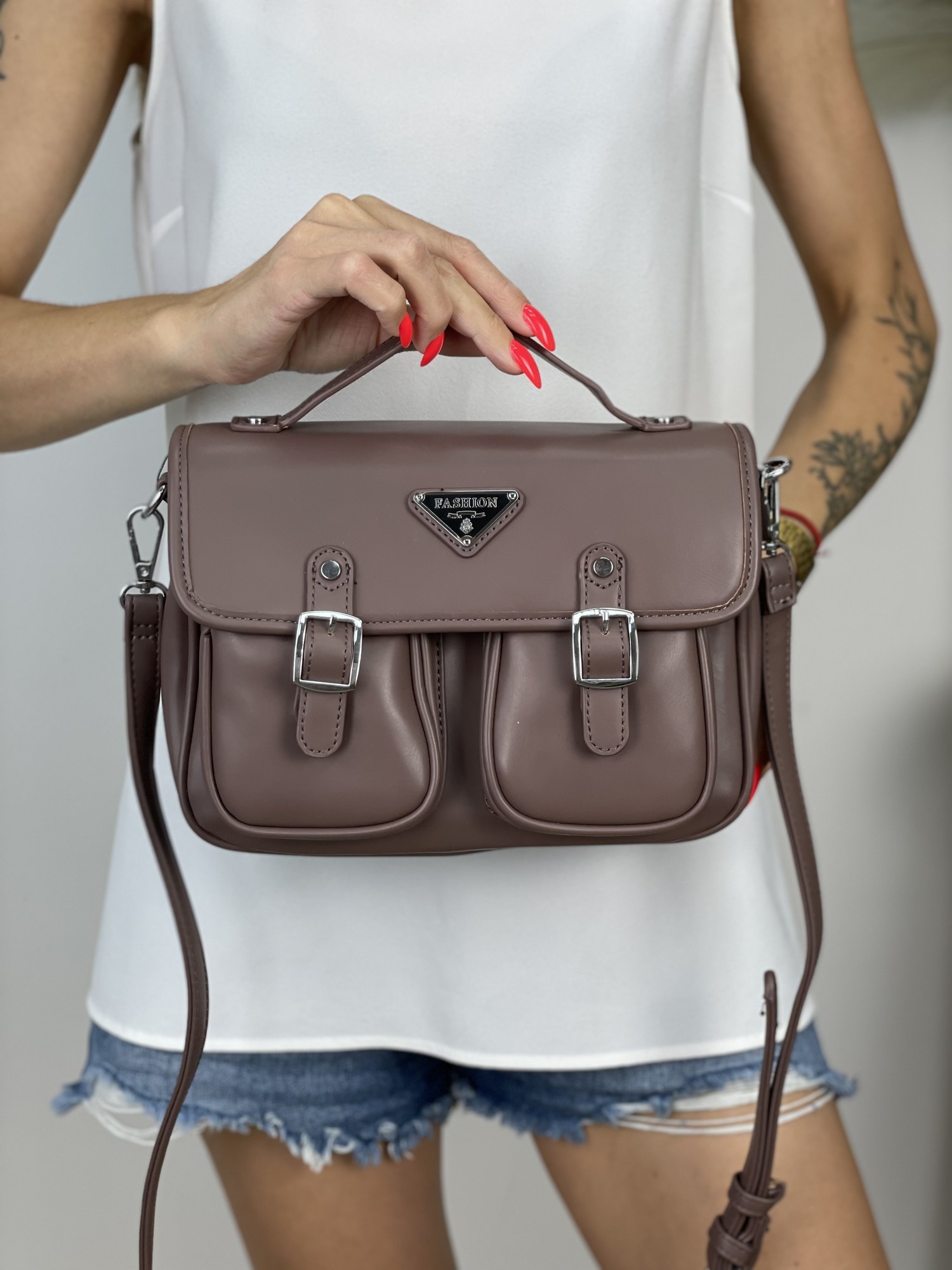 

Сумка женская, экокожа карманы с пряжкой 19 26 9 см. Magicbag Коричневая