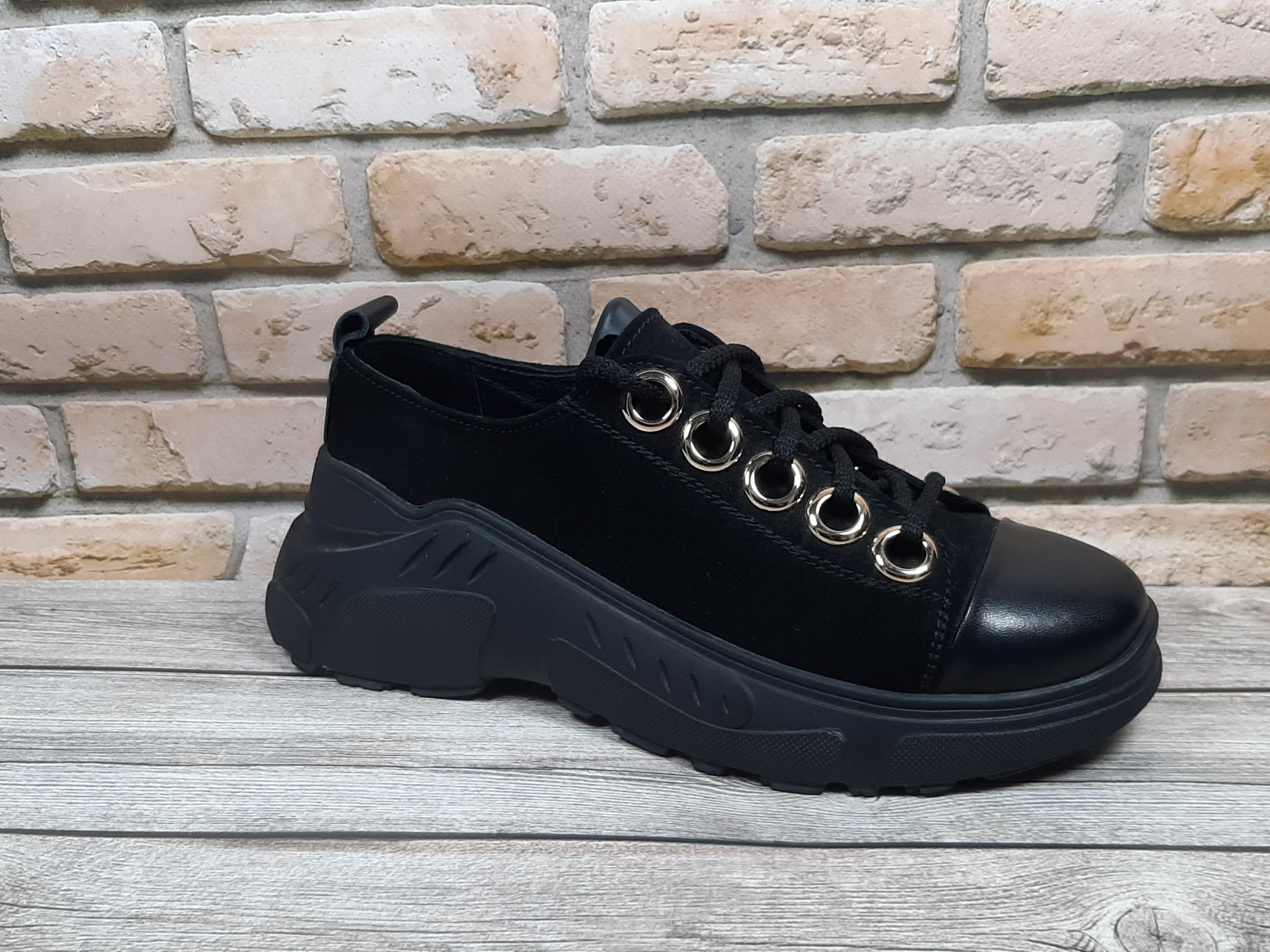 

Женские кроссовки Abbi 222 черные 38 р 25 см